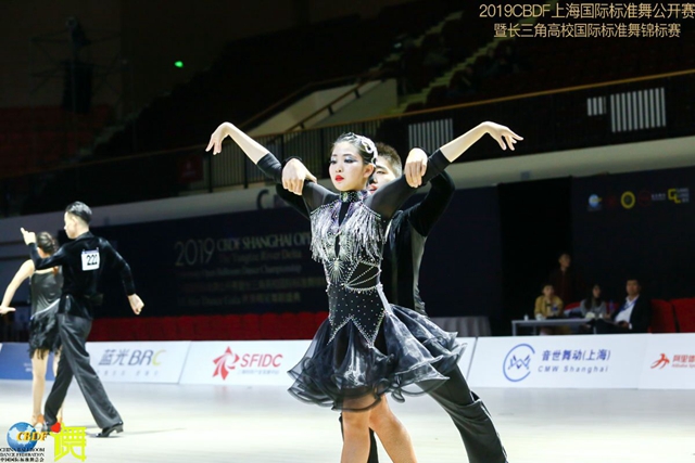 哇塞！上海东方艺术中心这场美育大秀简直燃爆了(图1)