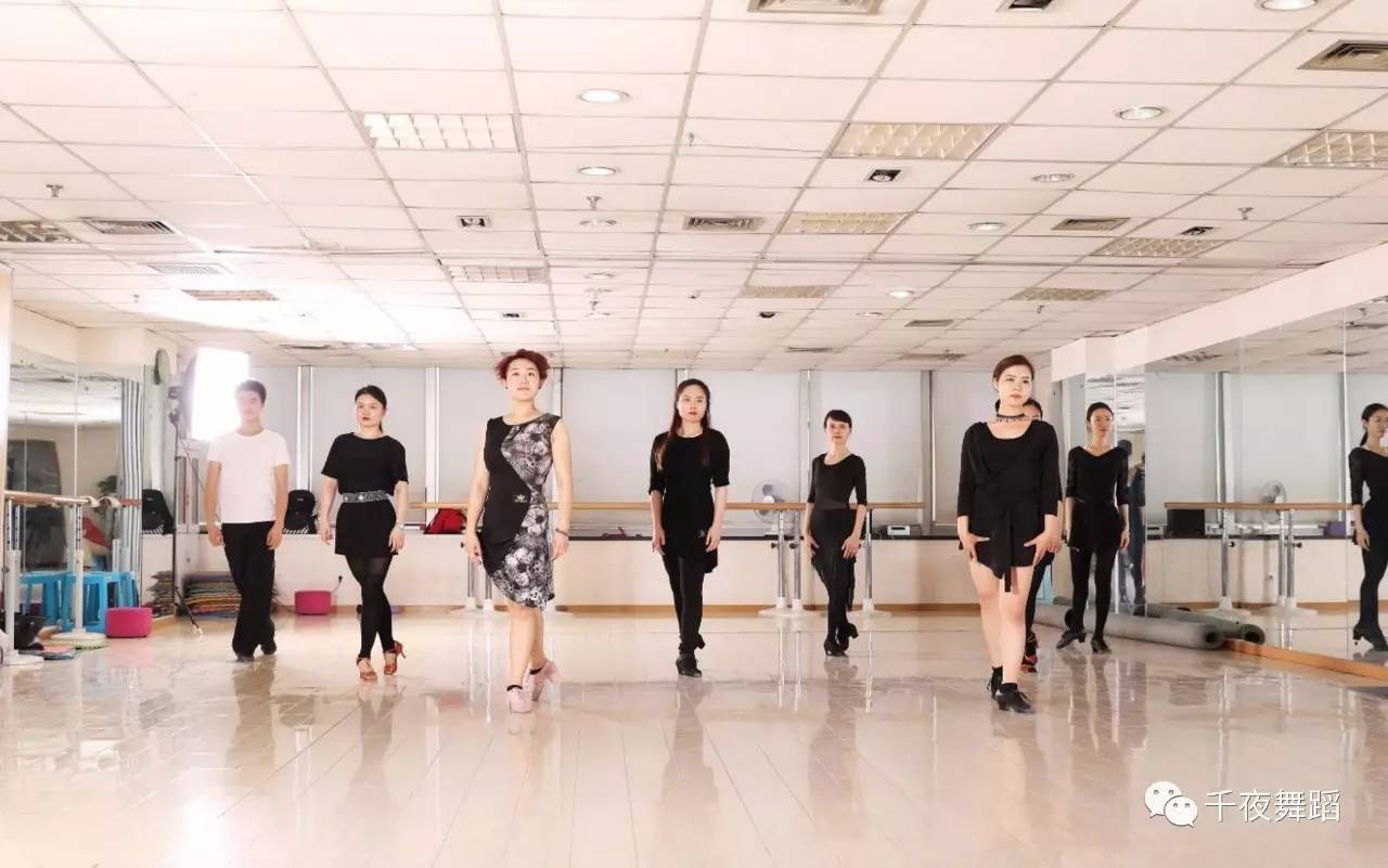 齐广璞带伤冬奥谢幕失误泪别舞台各方观点(图1)