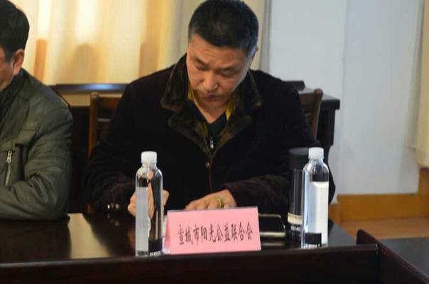 伤情加剧！网红保罗苦遭重创两月后不得不再次进行下颚手术(图1)