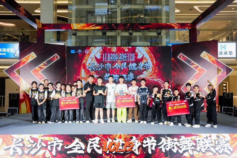 冰雪“冷资源”催生“热经济”张家口打造全域旅游新格局(图1)