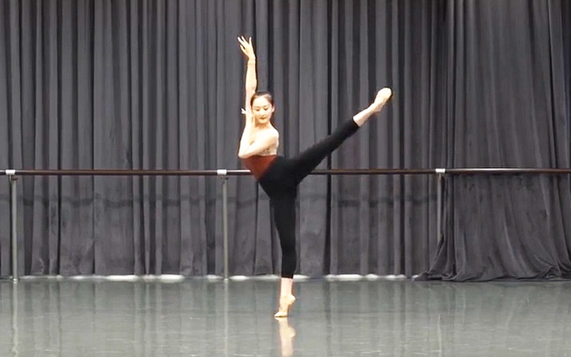 2026年政府将采取哪些具体措施来提振消费？国务院研究室主任沈丹阳回应：用好“加、减、乘、除”四个方法(图1)