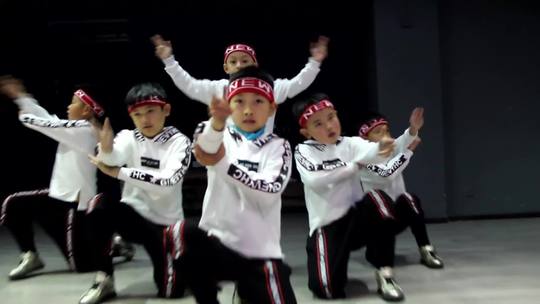 少儿街舞视频-少儿在线观看(图1)