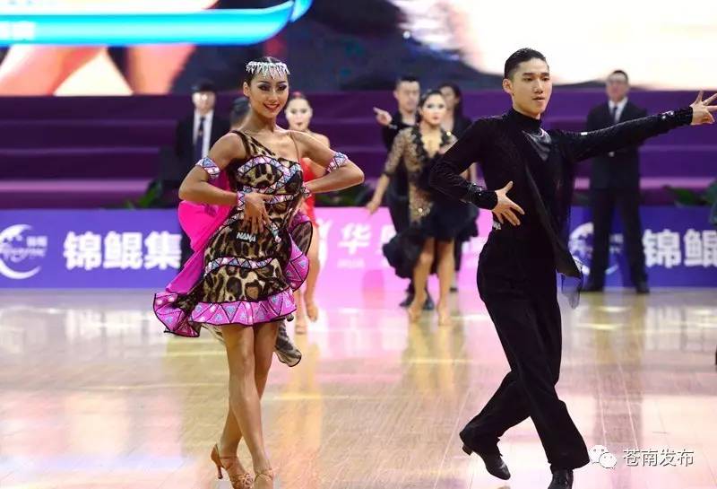 2026年第十八届北京市体育大会体育舞蹈比赛盛大启幕(图1)